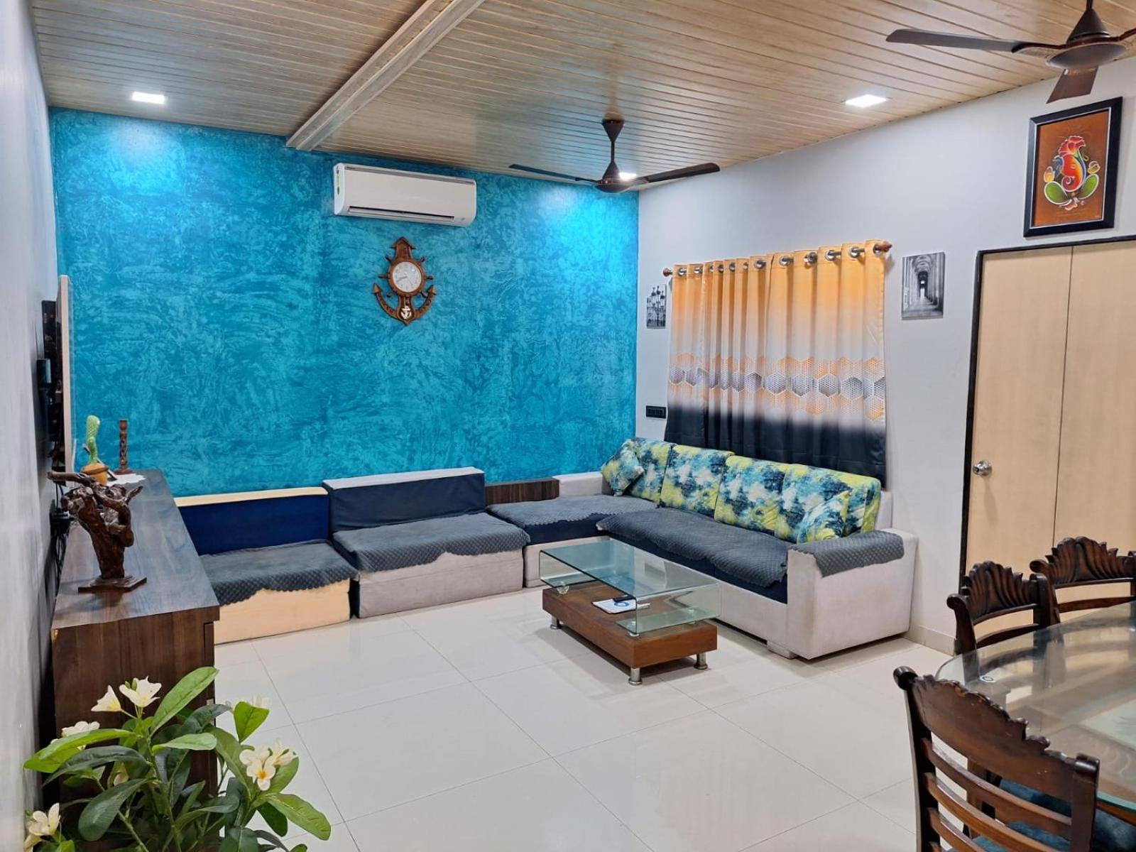 Coastal Bay Inn 阿里巴格 外观 照片