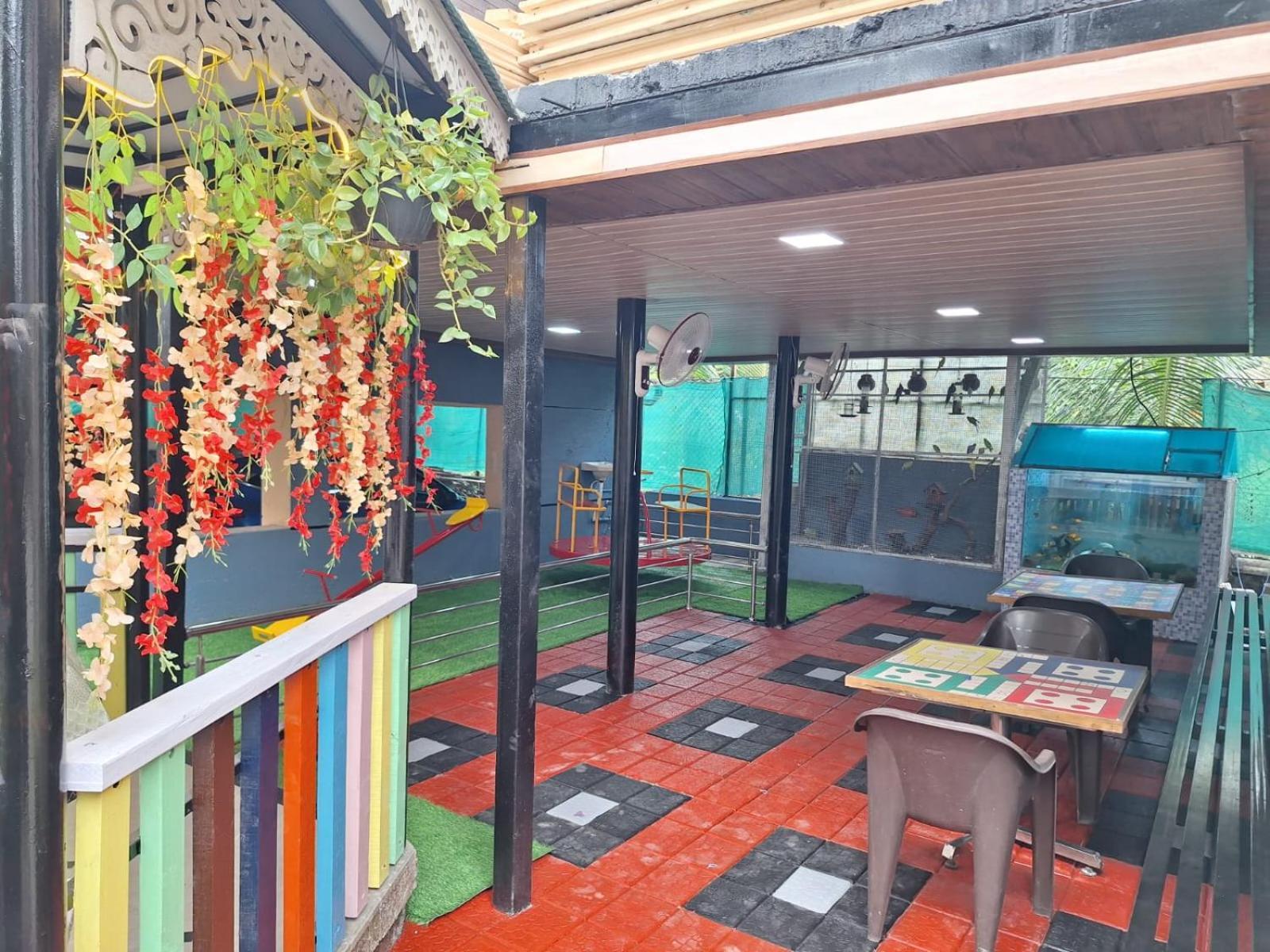 Coastal Bay Inn 阿里巴格 外观 照片